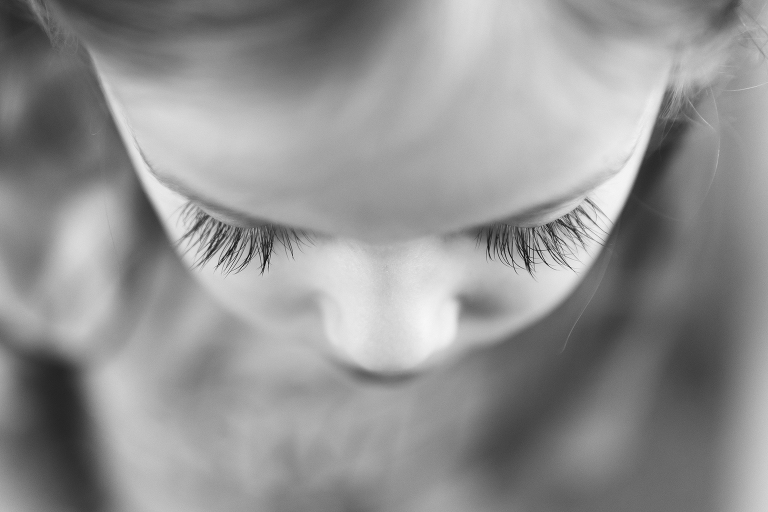 Gorgeous long eyelashes on little girl | St. Louis Children's Photography