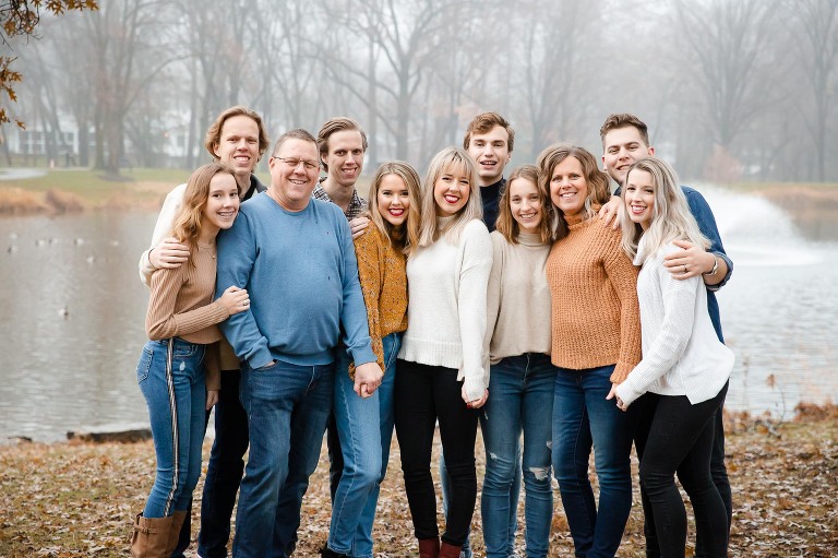 Big family Des Peres Park | KGriggs Photography