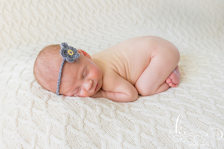 St Louis Newborn Photographer - KGriggs Photography - newborn baby girl on blanket