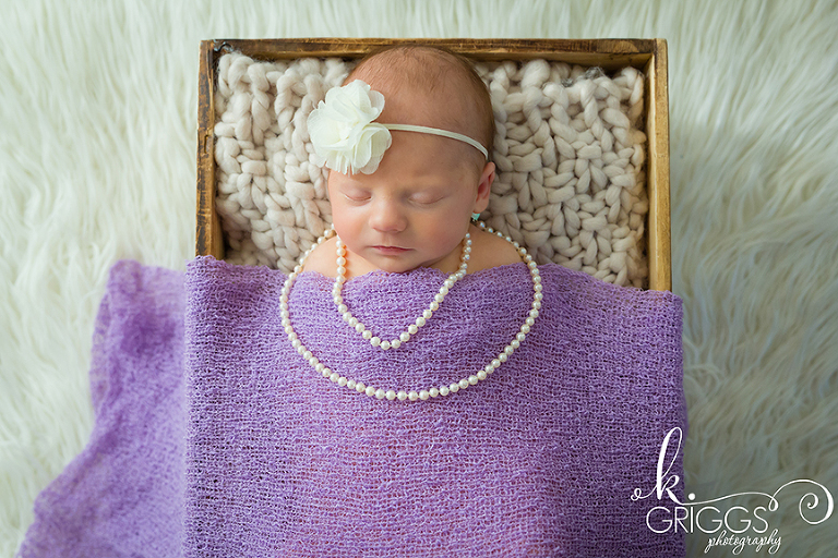 St Louis Newborn Photographer - KGriggs Photography - newborn baby girl in crate