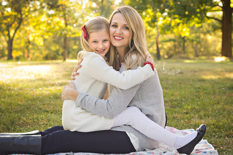 mom and daughter in Queeny Park, St. Louis, MO