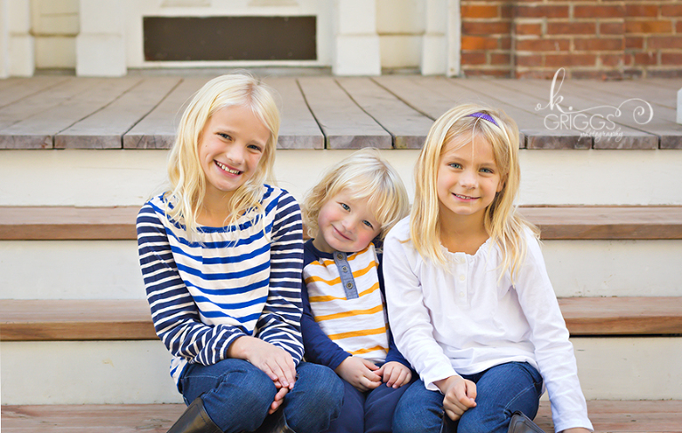 St. Louis Family Photographer - KGriggs Photography - three siblings sitting on steps, Queeny Park, St. Louis, MO