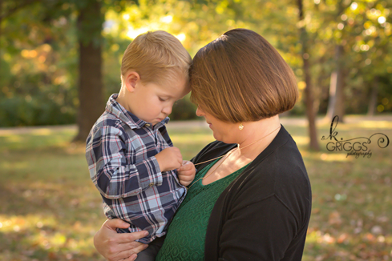 St. Louis Family Photographer - KGriggs Photography - little boy and his mom - Oak Knoll Park, St. Louis, MO