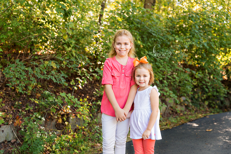 Sweet sisters in Longview Farm Park | St. Louis Family Photography