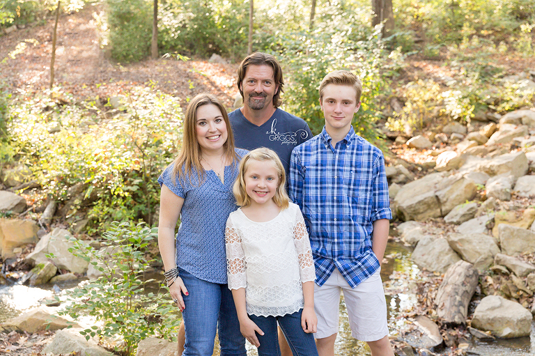 Family of 4 portrait at Longview Farm Park | St. Louis Photographer