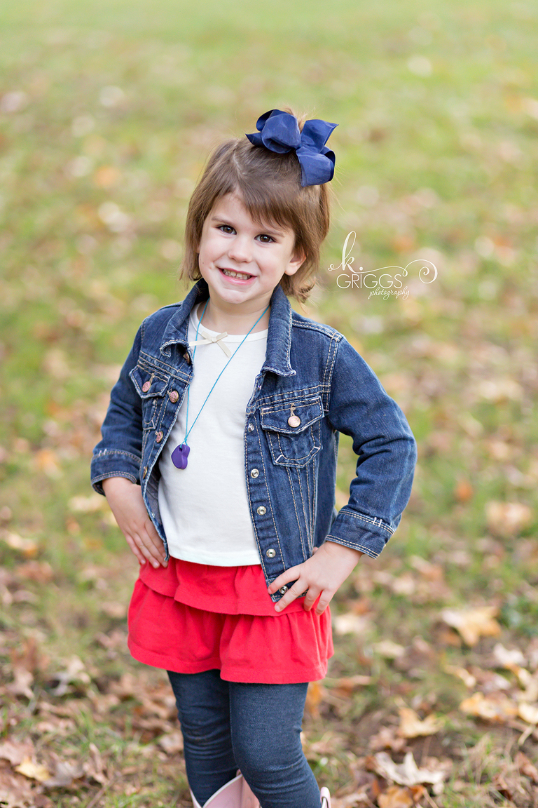 Young girl standing with hands on hips | St. Louis Photographer