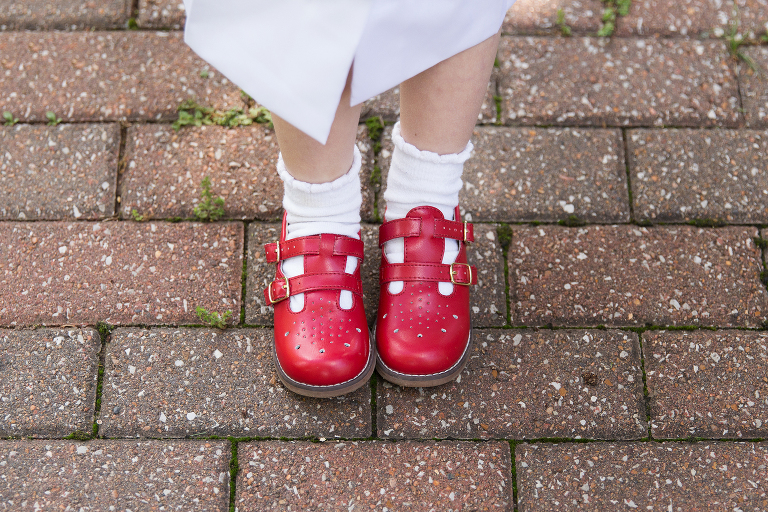 Little girl's red shoes | St. Louis Kid's Photographer