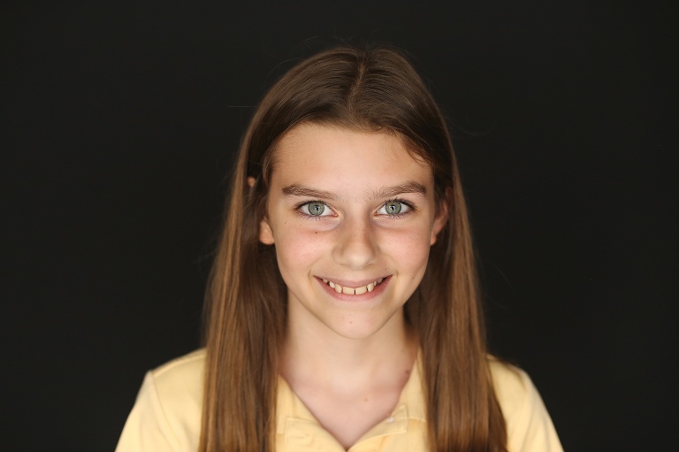 School photo of teenage girl with brown hair | St. Louis School Photography